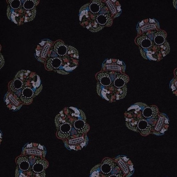 🆕☠️ Black Sugar Skulls Fleece Hoodie Top Sweatshirt 1 1X 14 16 NWT Torrid New! - Picture 4 of 6
